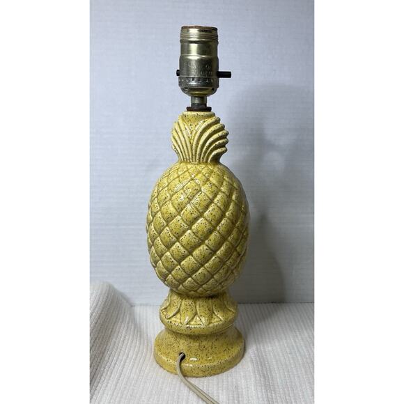 VTG Underwriters Laboratories Yellow Pineapple Ceramic Table Lamps - 2 MCM RETRO - Picture 8 of 16